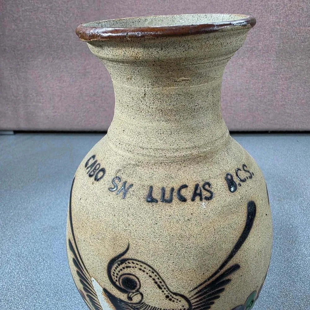 Cabo San Lucas Pottery Vase Medium Tan Excellent Hand Painted Bird Mexico